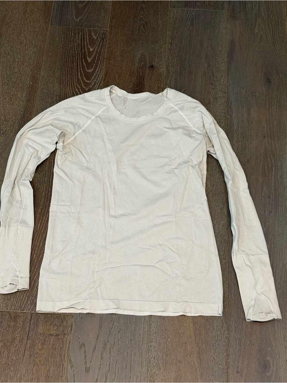 lululemon athletica Lightweight Long-Sleeve Tee - white with silver threading
